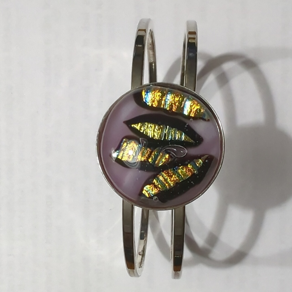 Hinged silver Dicrohic glass bracelet